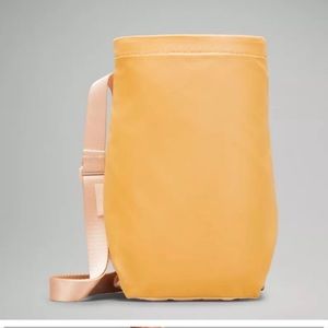 Lululemon water bottle crossbody